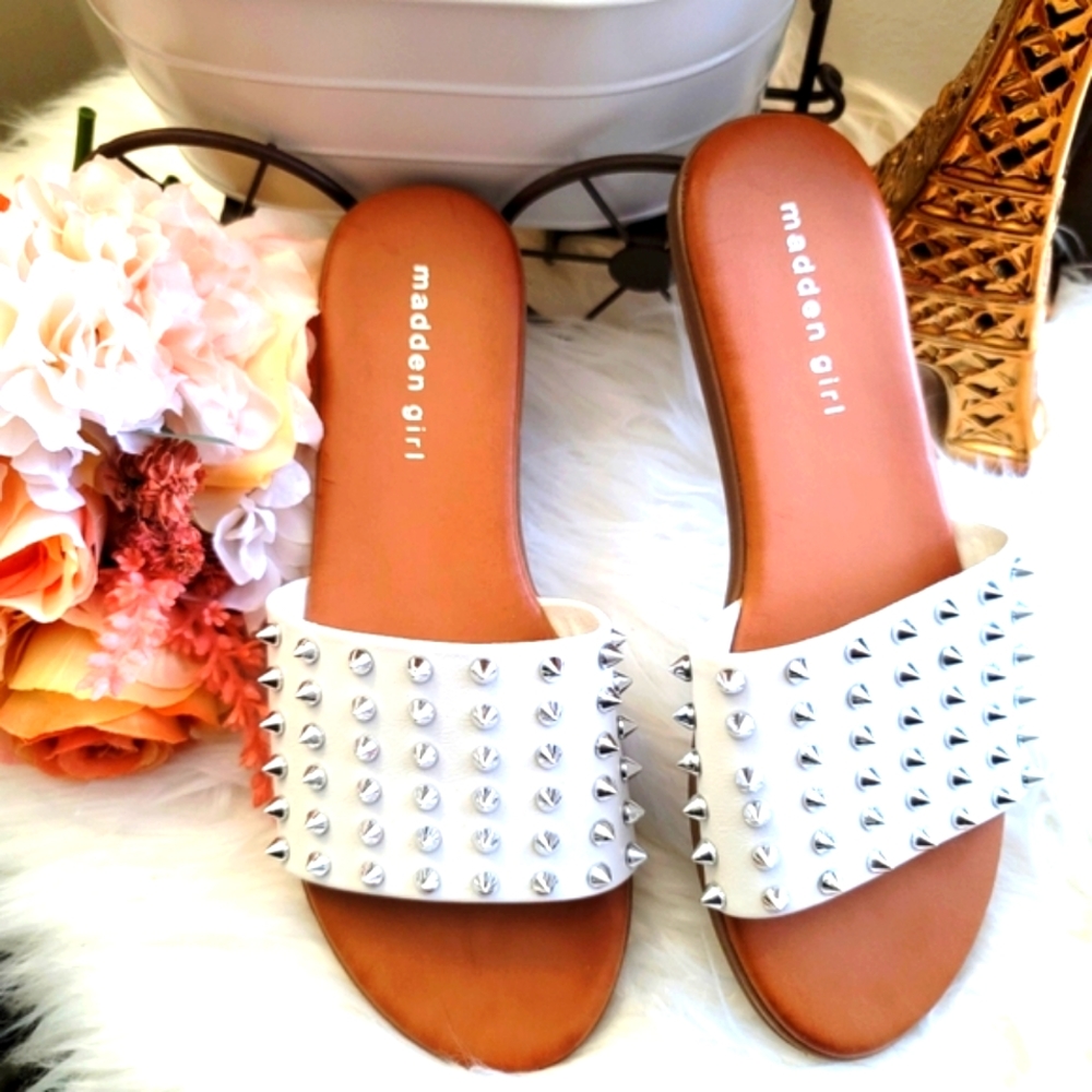 Steve madden spike sandal